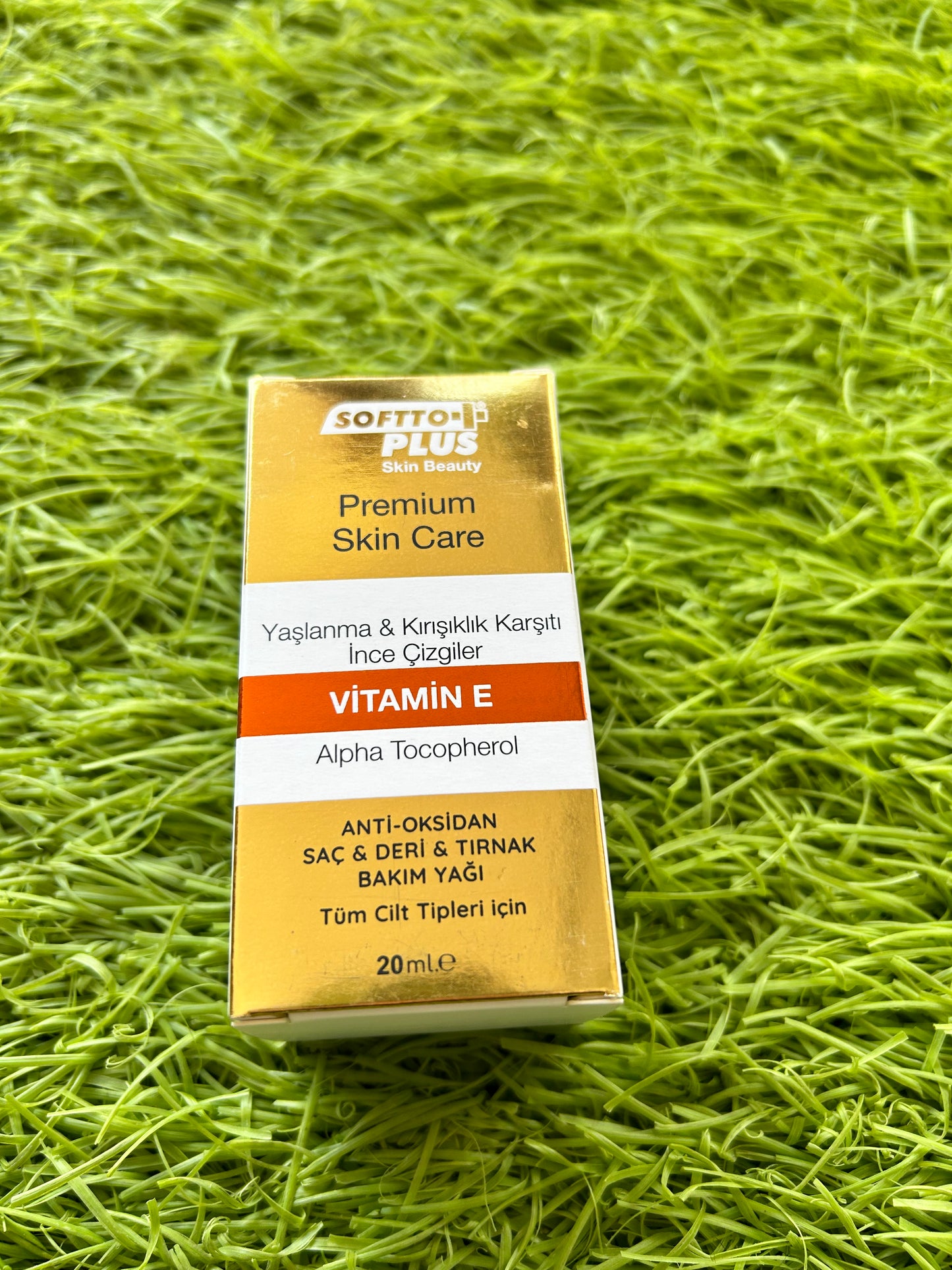 Softto Plus -Vitamin E - Yaşlanma Kırışıklık Karşıtı İnce Çizgiler