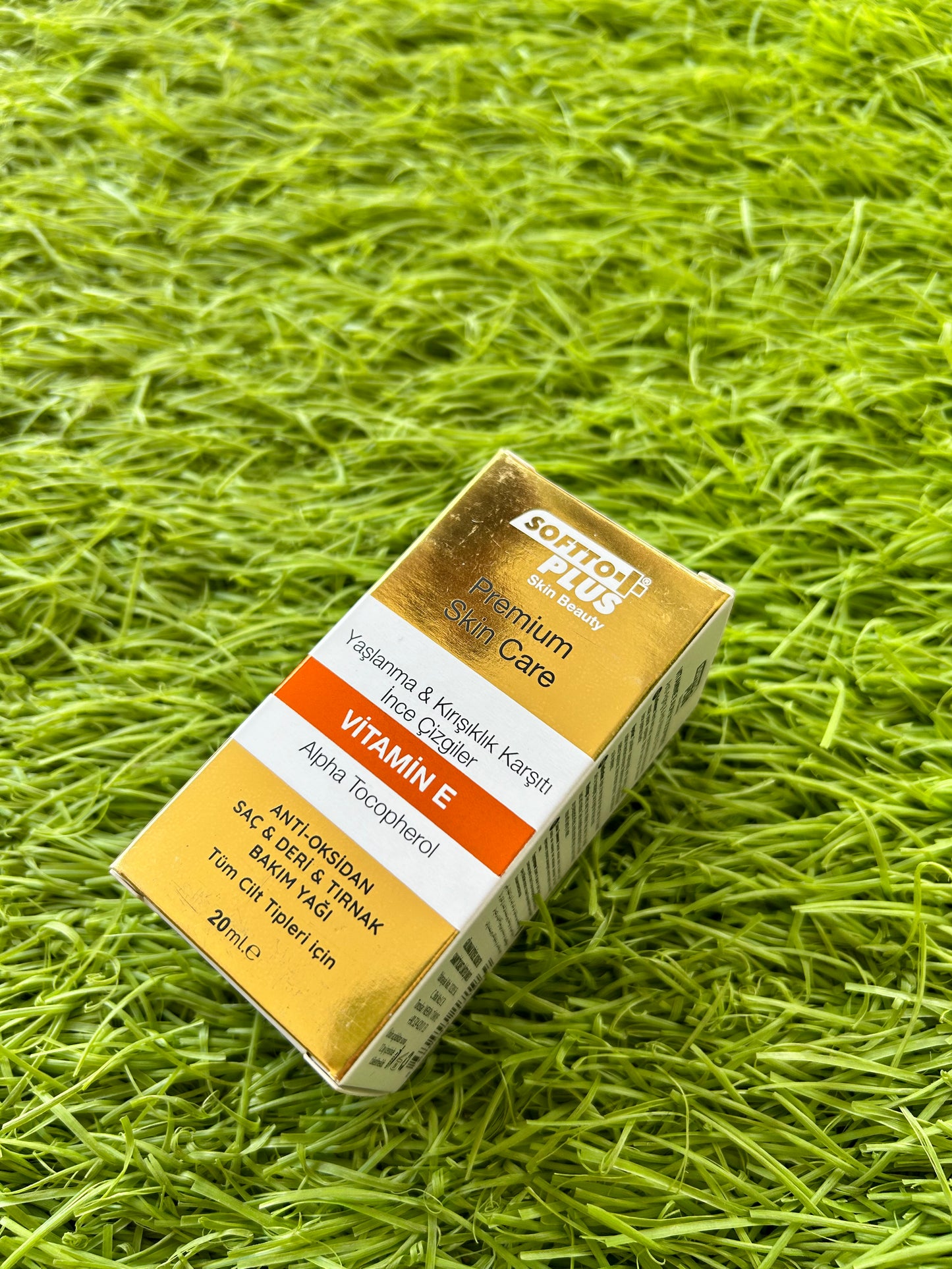 Softto Plus -Vitamin E - Yaşlanma Kırışıklık Karşıtı İnce Çizgiler